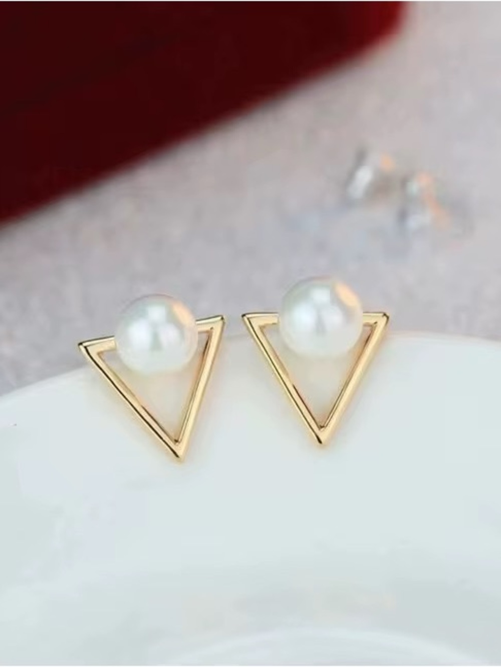 *** Danity Gold Triangle Pearl Stud Earrings